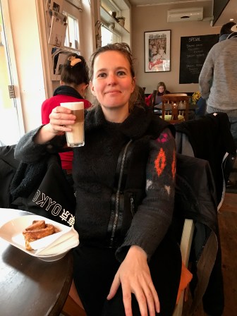 7D58C468-5427-4FED-8387-52DA2FABA881